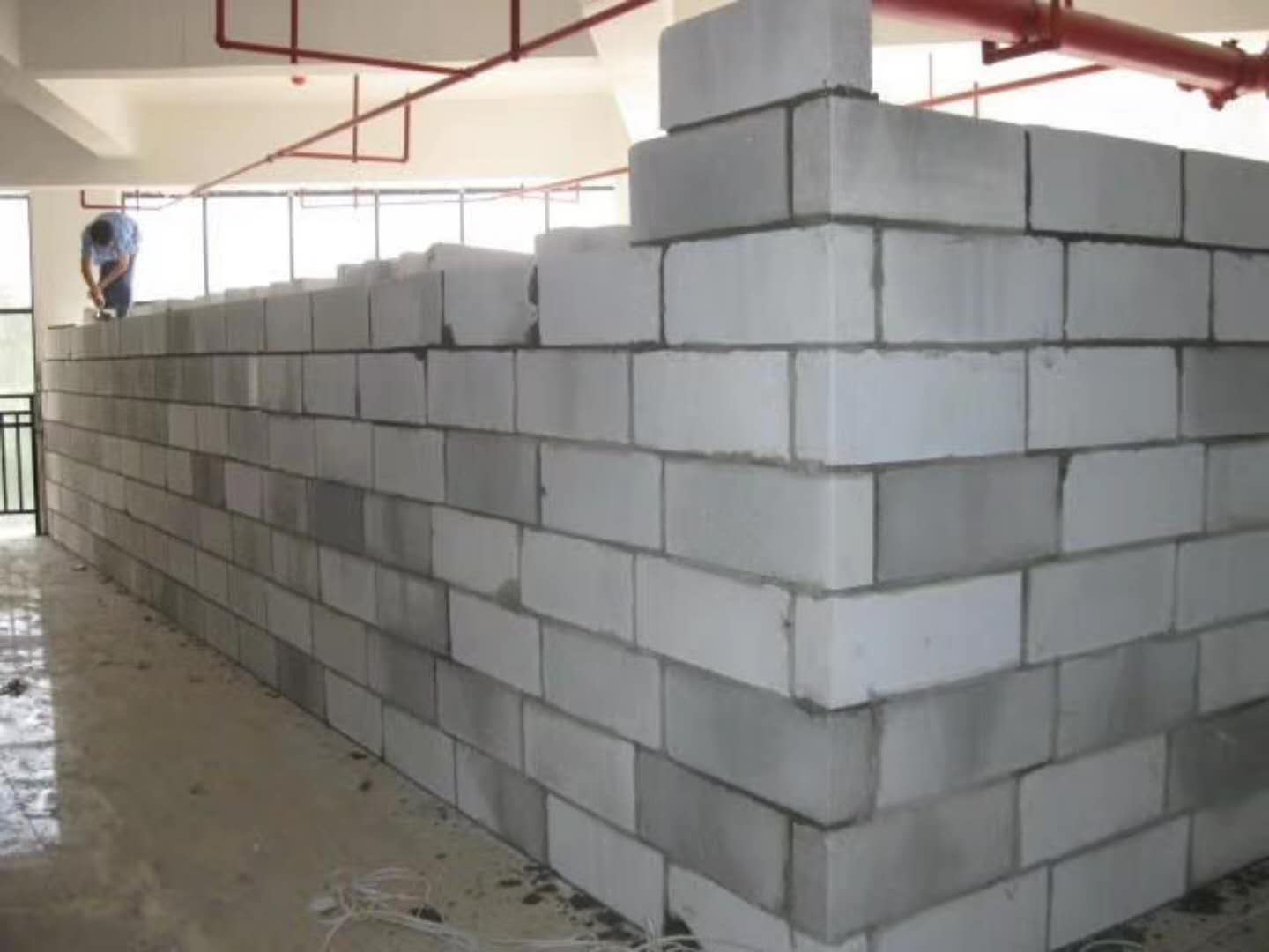 顺庆蒸压加气混凝土砌块承重墙静力和抗震性能的研究